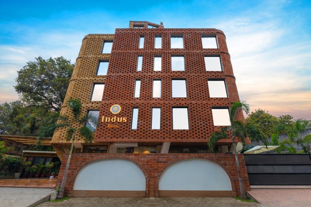 Indus Suites Nagpur Exteriör bild