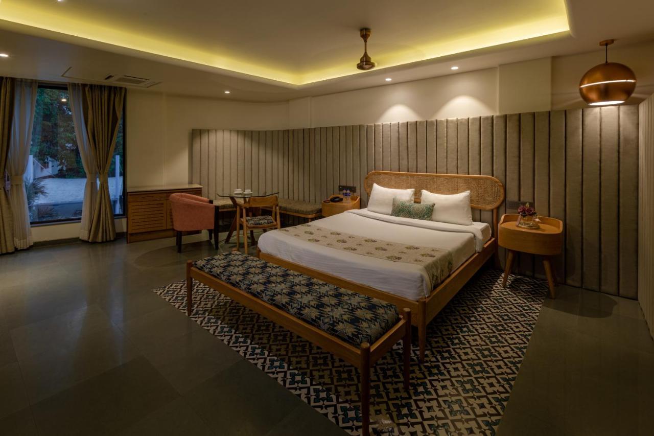 Indus Suites Nagpur Exteriör bild