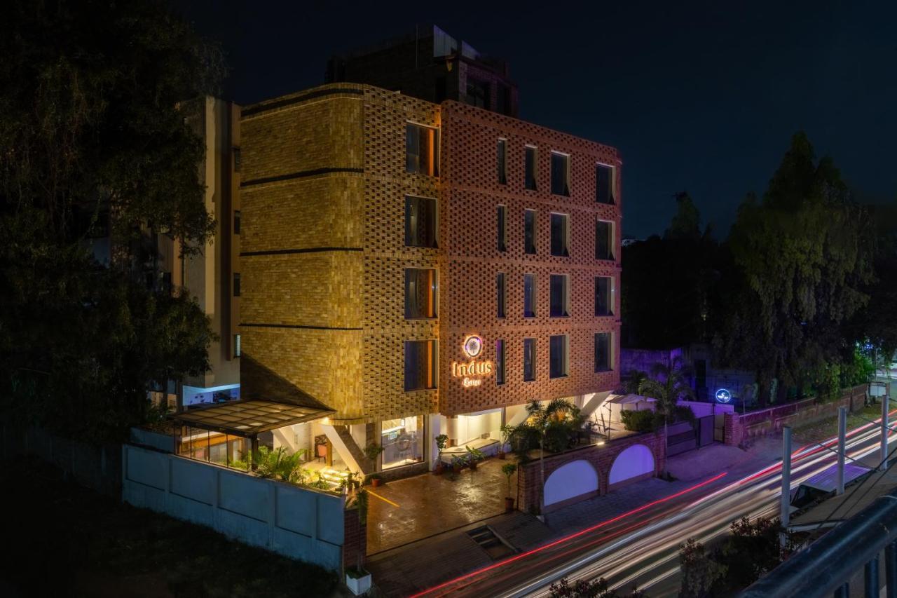 Indus Suites Nagpur Exteriör bild