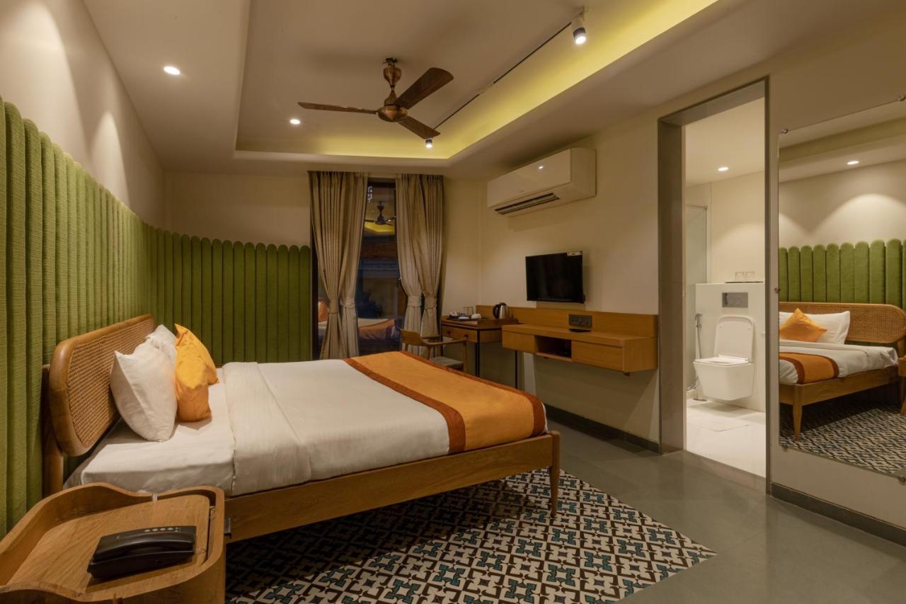 Indus Suites Nagpur Exteriör bild